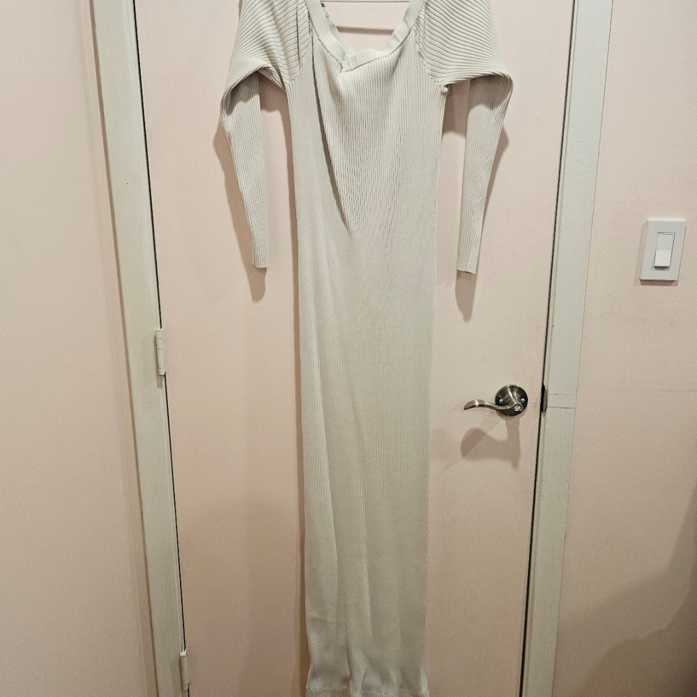 Good American Cream Long Sleeve Dress